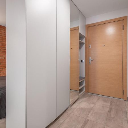 Citystay Waterlane Island Apartment グダニスク エクステリア 写真